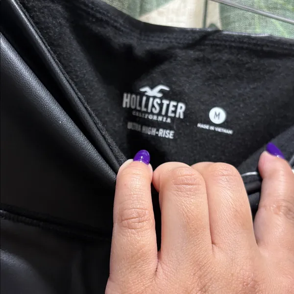 Hollister Black Faux-Leather Leggings - Image 2