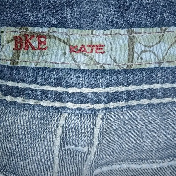 BKE Kate 31x37 Tall Low Rise White Contrast Stitched Pocket Boot Cut Jeans - Image 10
