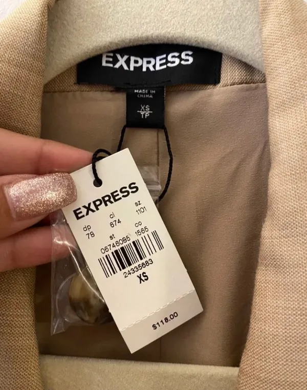 Express Woman’s Beige Blazer Suit Jacket XS - Image 4