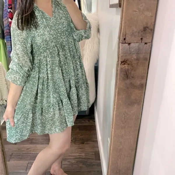 Jodifl green ditsy floral boho dress size small - Image 2