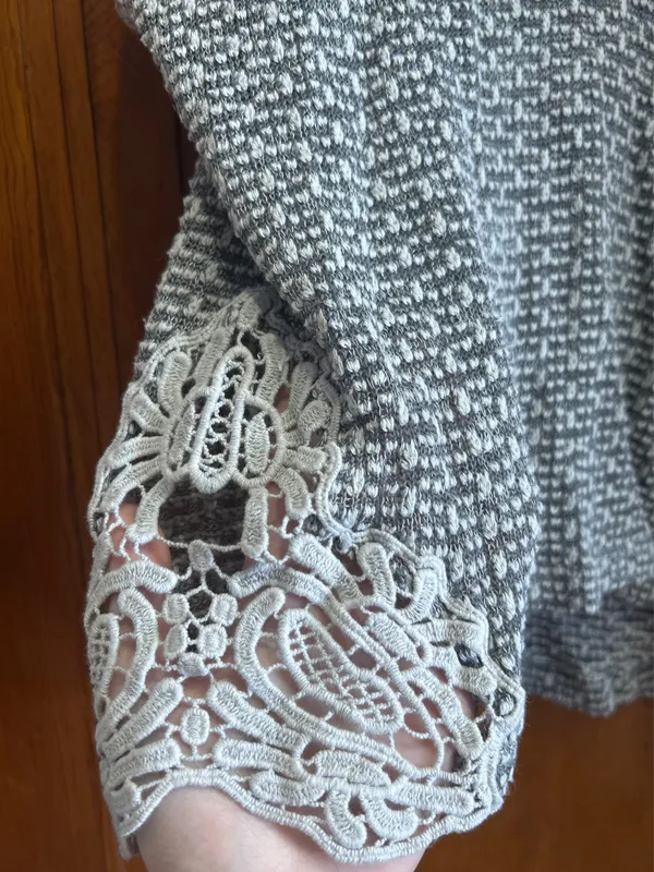 American Eagle blouse  - Image 3
