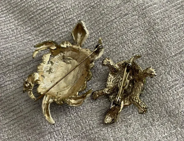 2 Vintage TURTLE Brooches/Pins-see description. - Image 7