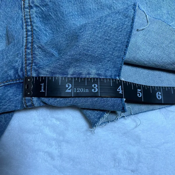 Universal Threads Vintage Midi Stretch Shorts Raw Hem Size 4 Festival Rodeo - Image 10