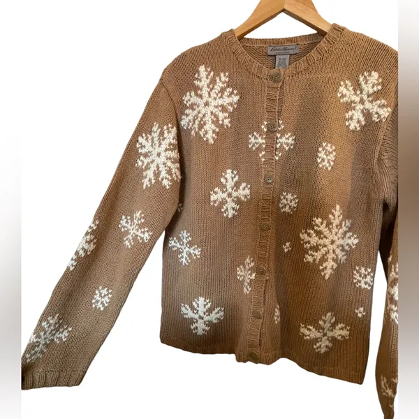 EDDIE BAUER Tan/White Snowflake Design Knit Button-Down Cardigan - Size Medium - Image 2