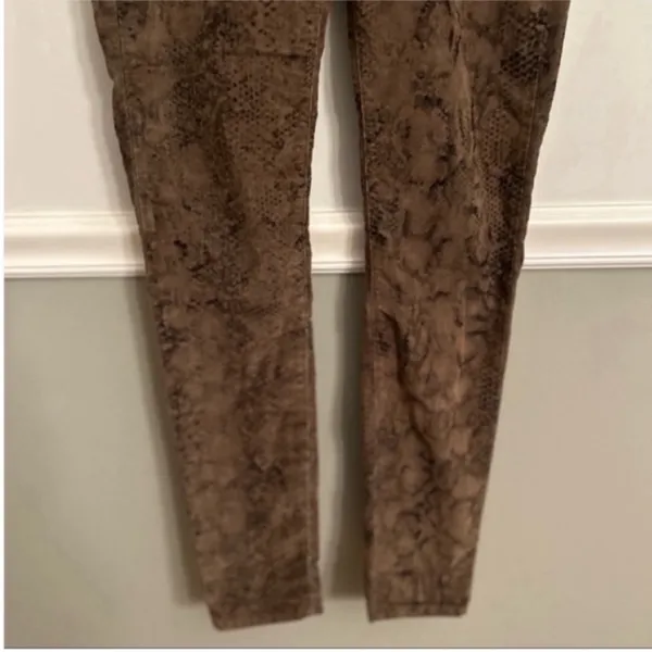 Women’s Zara Brown Black Animal Snake Print Corduroy Pants Jeans Size 2 - Image 4