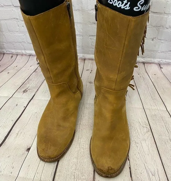 Bass Distressed Boots Size 11 - Image 2