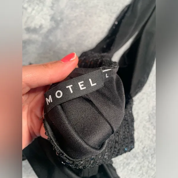 Motel rocks black sequin mini dress large - Image 10
