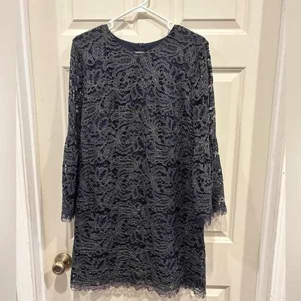 Dress The Population‎ Navy Gold Metallic Lace Bell Sleeve Mini Dress Size L - Image 4