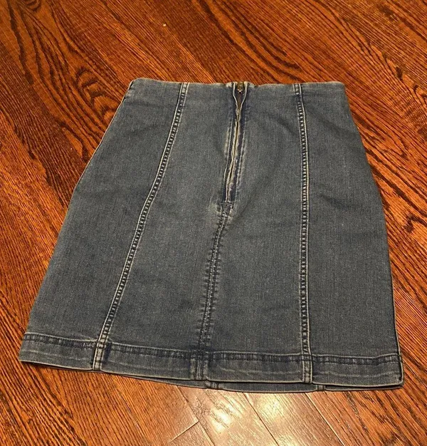 Free People denim Bodycon skirt - Image 3