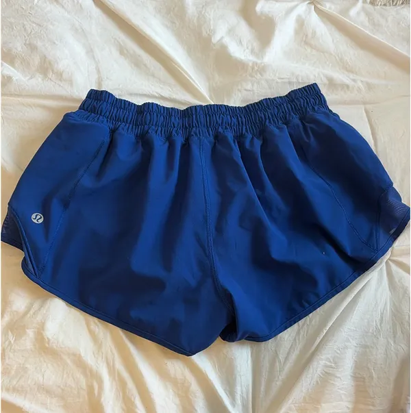 Lululemon Hotty Hot Shorts 2.5" Low-Rise - Image 2