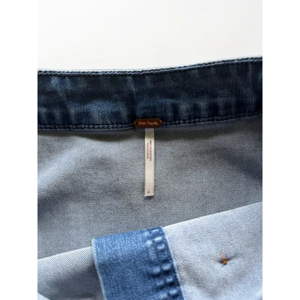 Free People Blue‎ Denim Button Front Mini Skirt Size 4 A-Line Jean Skirt - Image 3