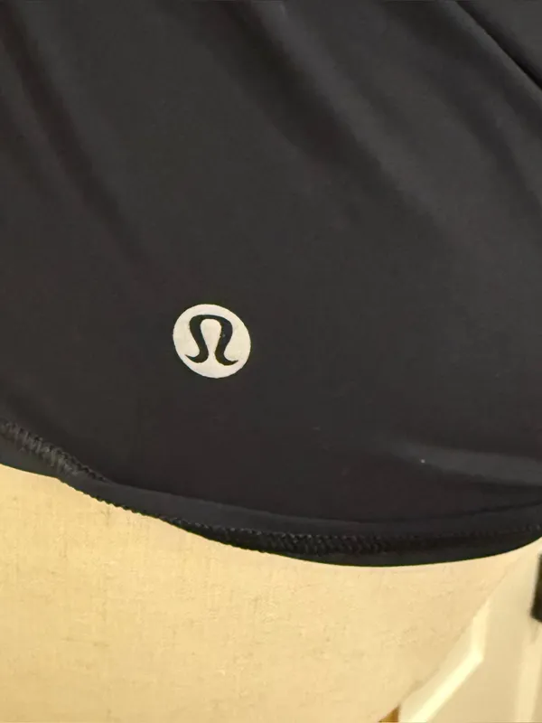 Lululemon Mix & Mesh Short Sleeve Tee Size 4 Black Tie Back Workout Pilates Yoga - Image 7