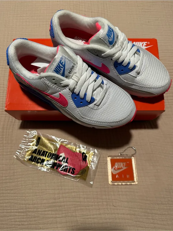 NIKE Air Max 90 Hot Coral Sneakers Running Shoes White Pink Coral Athletic Sz. 6 - Image 2