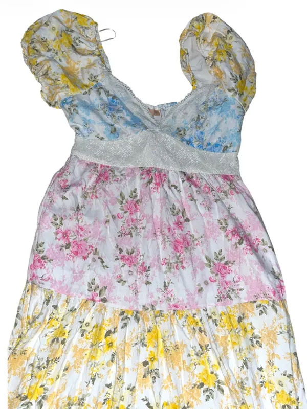 Floral Tiered Lace Maxi Dress - Image 3
