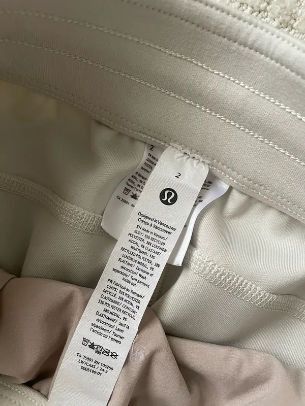 Lululemon HR Softstreme Short 4” - Image 3