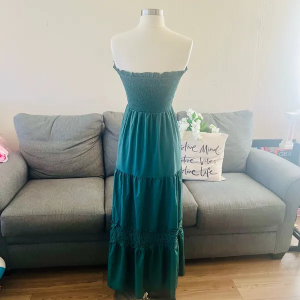Green Strapless Ruffle Midi Dress - Image 5