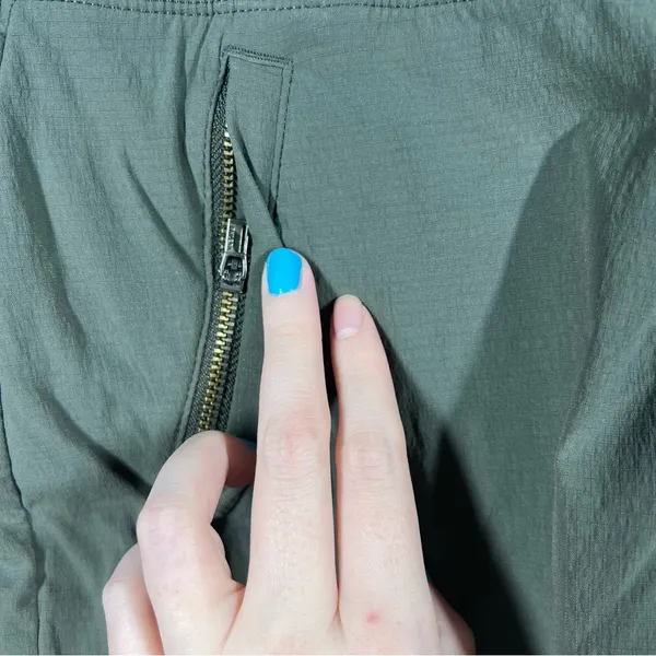 Athleta Dark Green‎ Trekkie North Shorts - Image 3