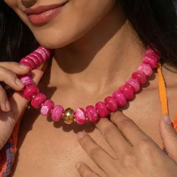 SheIn 1pc Women's Oversized Bead Decor Oval Bead Bohemian Style Necklace - Image 4
