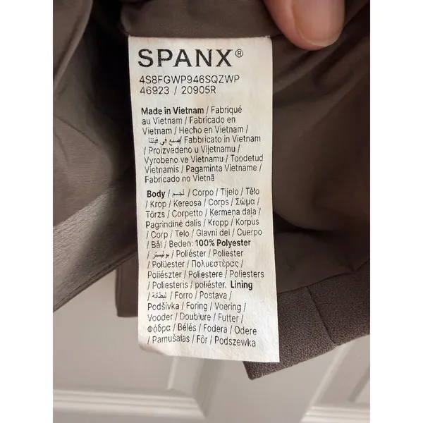 SPANX Carefree Crepe Vest Smoke Gray Womens Medium Tailored‎ Sleeveless Blazer - Image 7