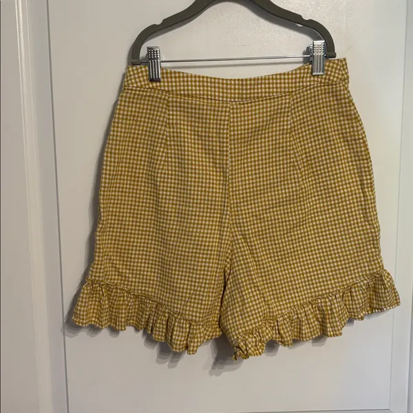 CAPULET Preppy Schoolgirl High Waist yellow Gingham Shorts - Image 4