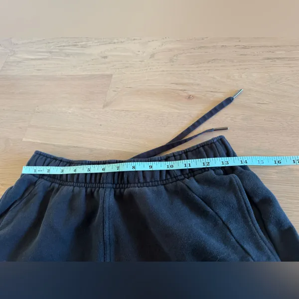 Lululemon Scuba Mid-Rise Oversized Jogger black size small - Image 10