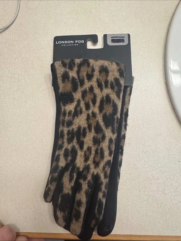London Fog Women's Leopard-Print Gloves in Brown and Black - Image 3