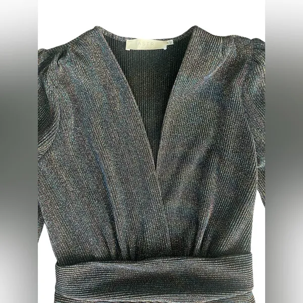 ASTR the Label Women's Meredith Metallic Long Sleeve Dress Size Medium - Image 6