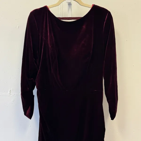 Revelry‎ Burgundy Velvet Cowl Back Maxi Dress Long Sleeve Ruched Formal Gown 18 - Image 3