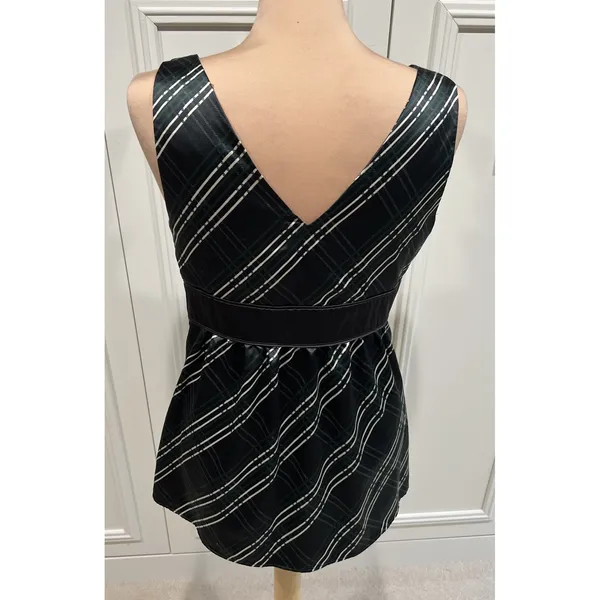 New York &‎ Co Plaid Sleeveless Babydoll Top Black Green Holiday Dark Academia 6 - Image 4