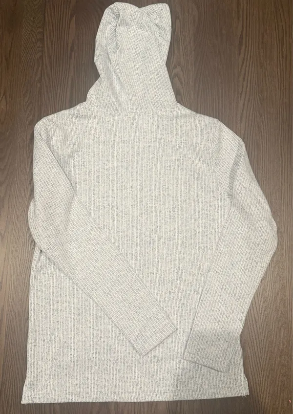 Buckle Hoodie Gray - Image 4