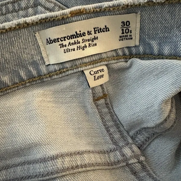 Abercrombie & Fitch The Ankle Straight Ultra High Rise Jeans Size 30/10 Short - Image 3