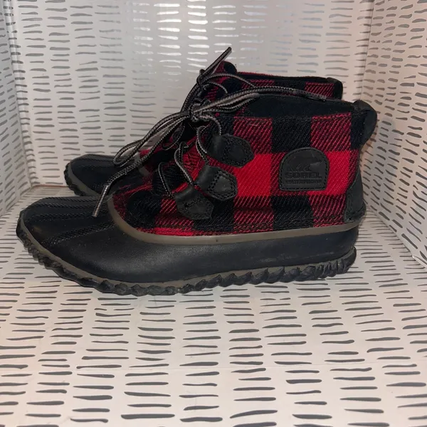 Sorel Out N About Plus Waterproof Duck Boots Red Black Buffalo Plaid Womens 8.5 - Image 2