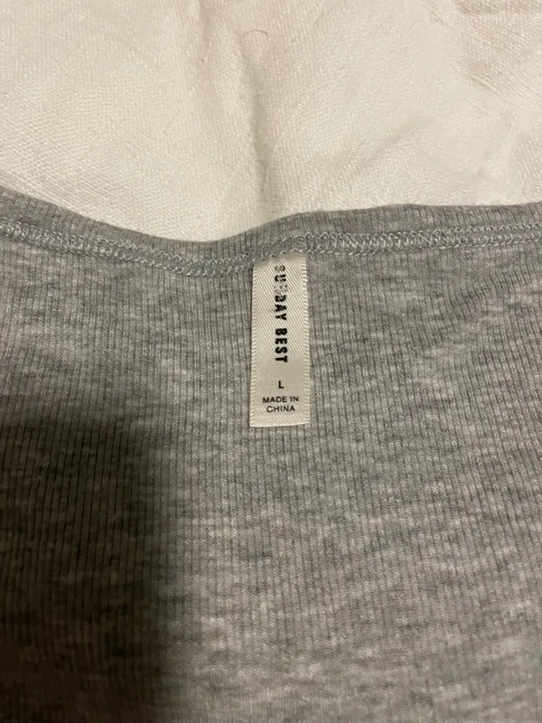 Aritzia Top - Image 2