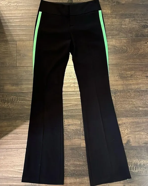 Alice + Olivia NWT - Bootcut Pants - Garden Black Green - Image 3