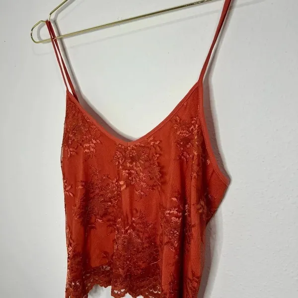 🆕 Heart Hips Rust Colored Lace Tank - Image 4