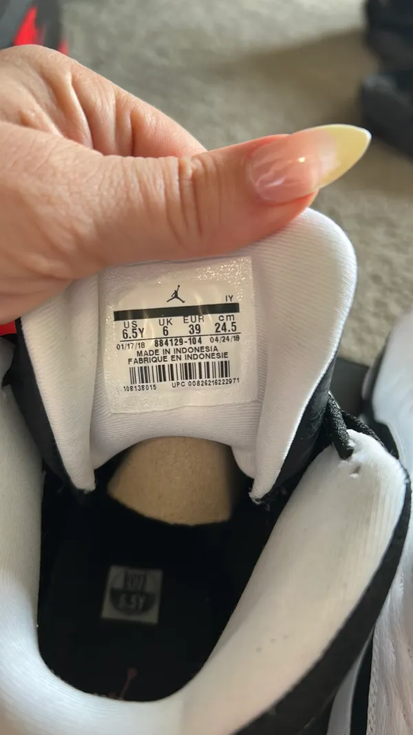 Air Jordan 13 Retro - Image 8