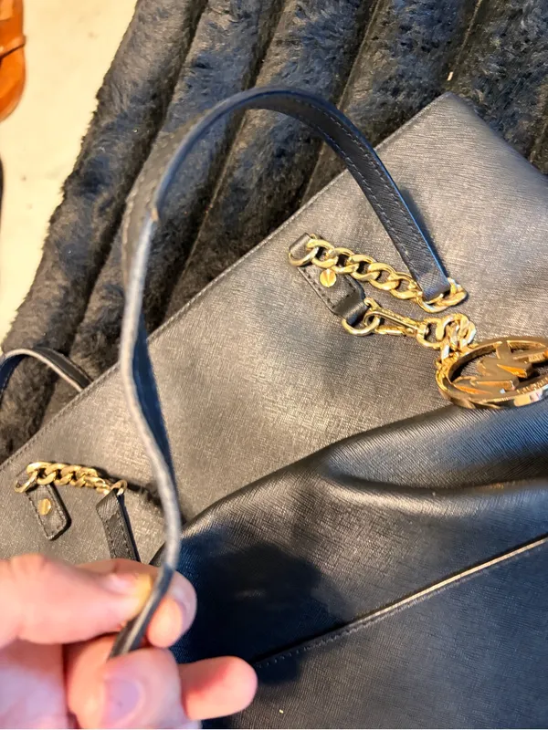 Michael Kors Black Tote with Gold Logo Charm - Image 9