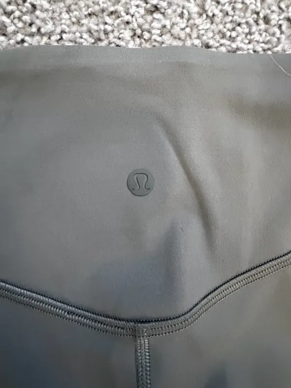 Lululemon Wunder Under SmoothCover High-Rise Tight 25" size 8 - Image 8