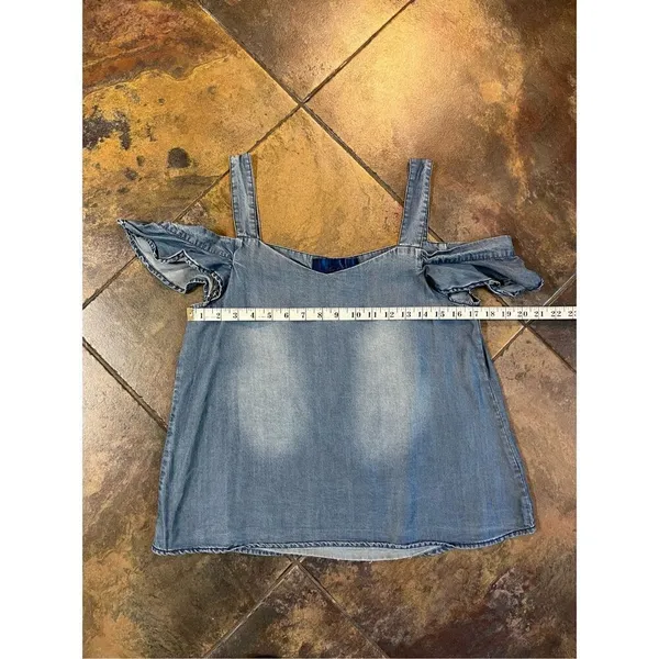 Blue Rain Chambray Cold Shoulder Denim Top Medium - Image 5