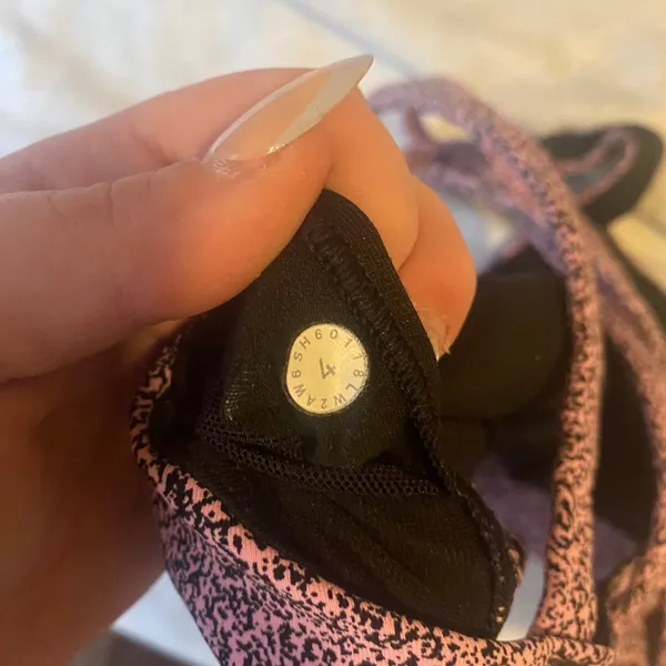 Lululemon sports bra - Image 5
