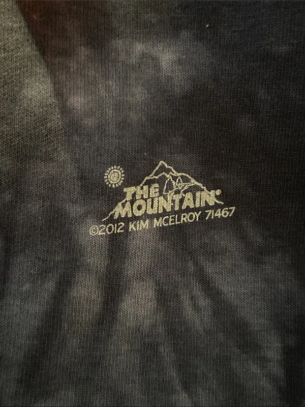 New The Mountain Majestic Horse Flat blue T-shirt size small unisex - Image 7