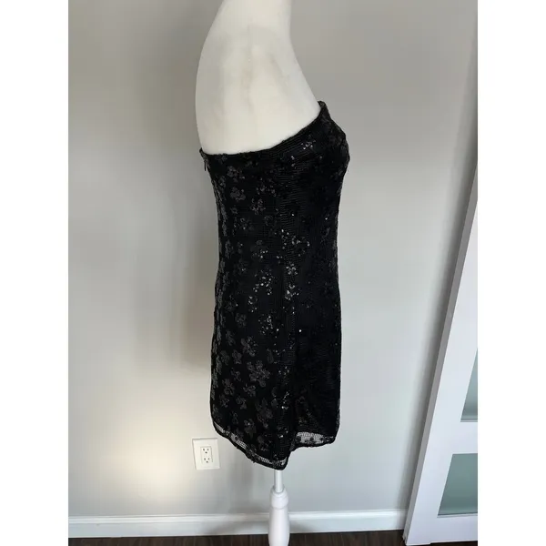 Glam ASOS DESIGN Black Sequin Floral Mesh Strapless Mini Bodycon‎ Dress size 2 - Image 2