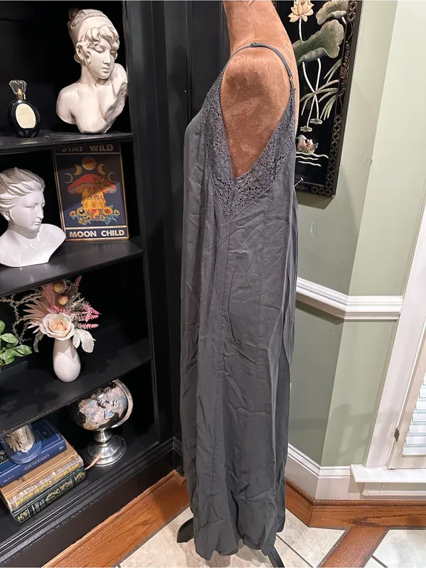 Aerie NWT Gray Crochet‑Detail Dress – Size Medium - Image 4