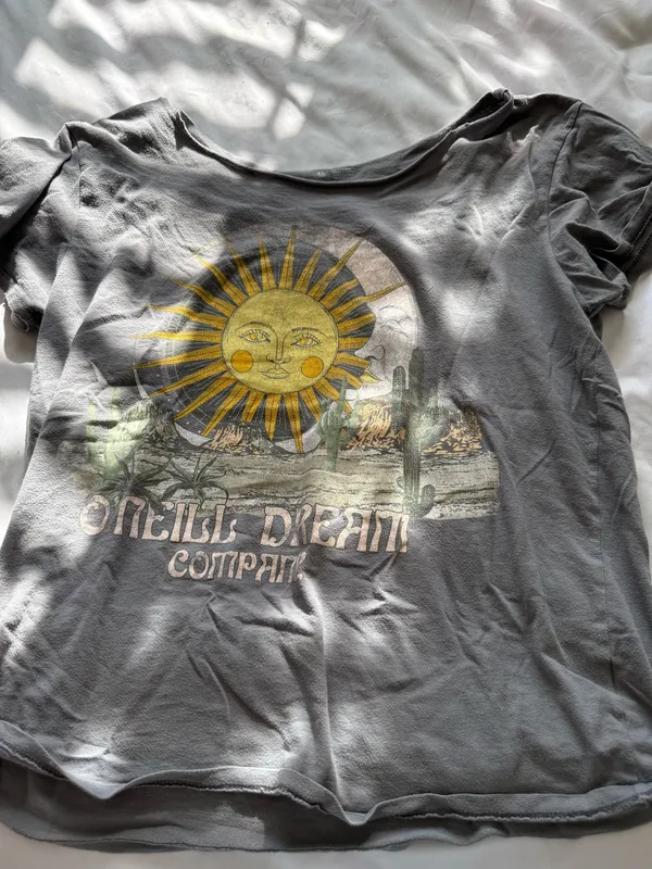 Graphic Tilly's Tee - Image 3