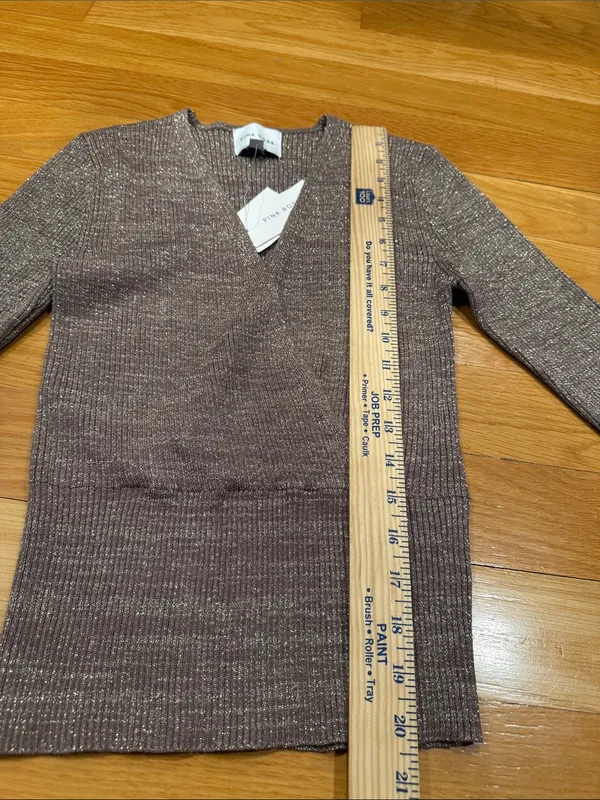 NWT pink rose wrap-front sweater size medium. - Image 5