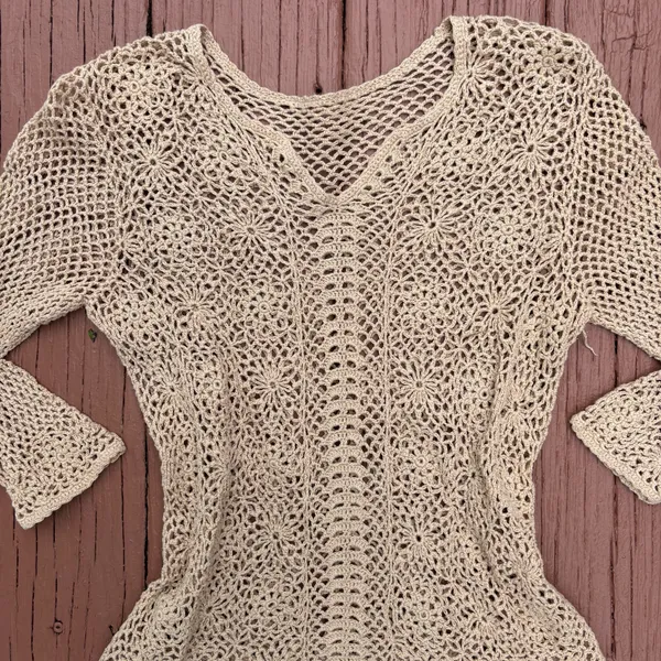 Boho crochet knit top size xs/s lightweight tan colored - Image 3