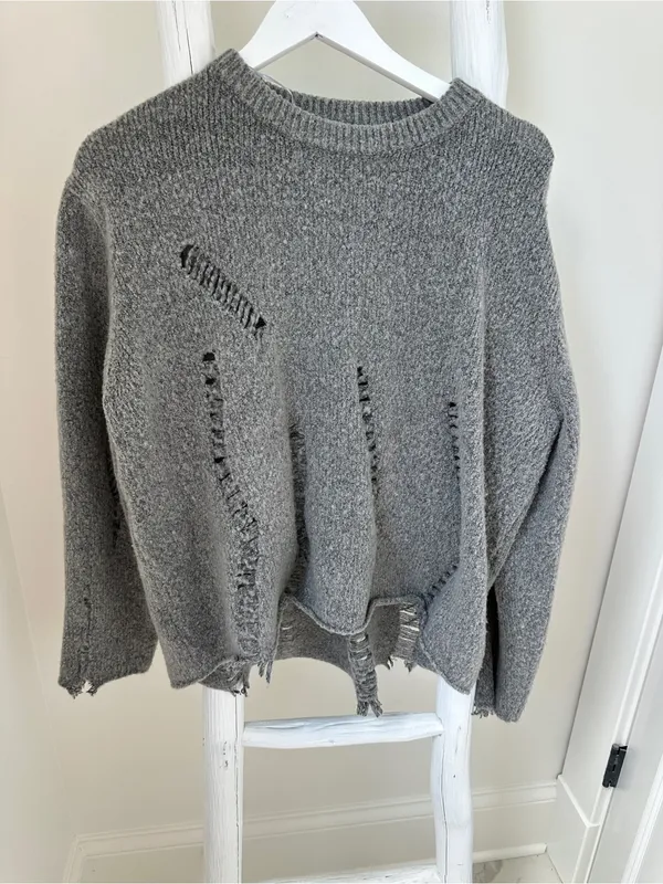 RD Style Gray Distressed Crewneck Sweater Size Large - Image 10