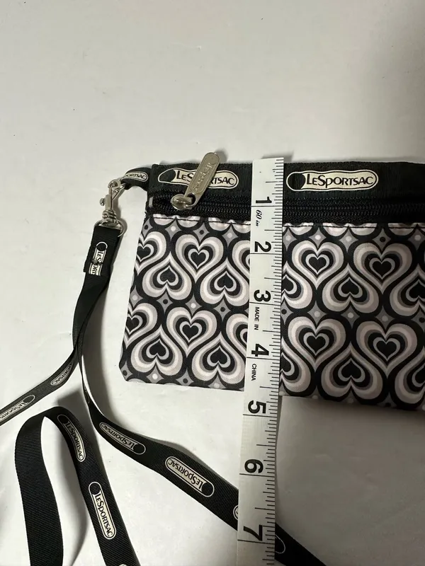 Lesportsac Black & White Heart Motif Crossbody Wristlet Pouch 7”x4.5” - 18” drop - Image 6