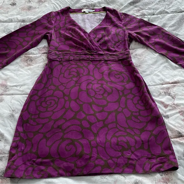 Boden purple black floral geometric print V-neck shift mini dress, size 6 preppy - Image 10
