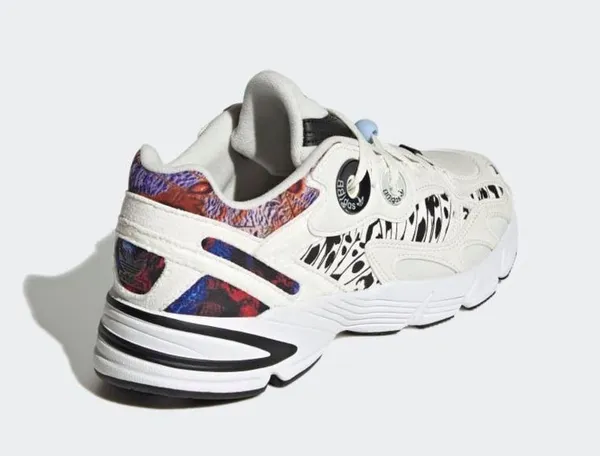 Adidas Astir Butterfly Athletic Sneakers Black White 9.5 - Image 9